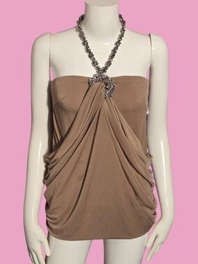 STRAPLESS TOP WITH BUILT IN NECKLACE